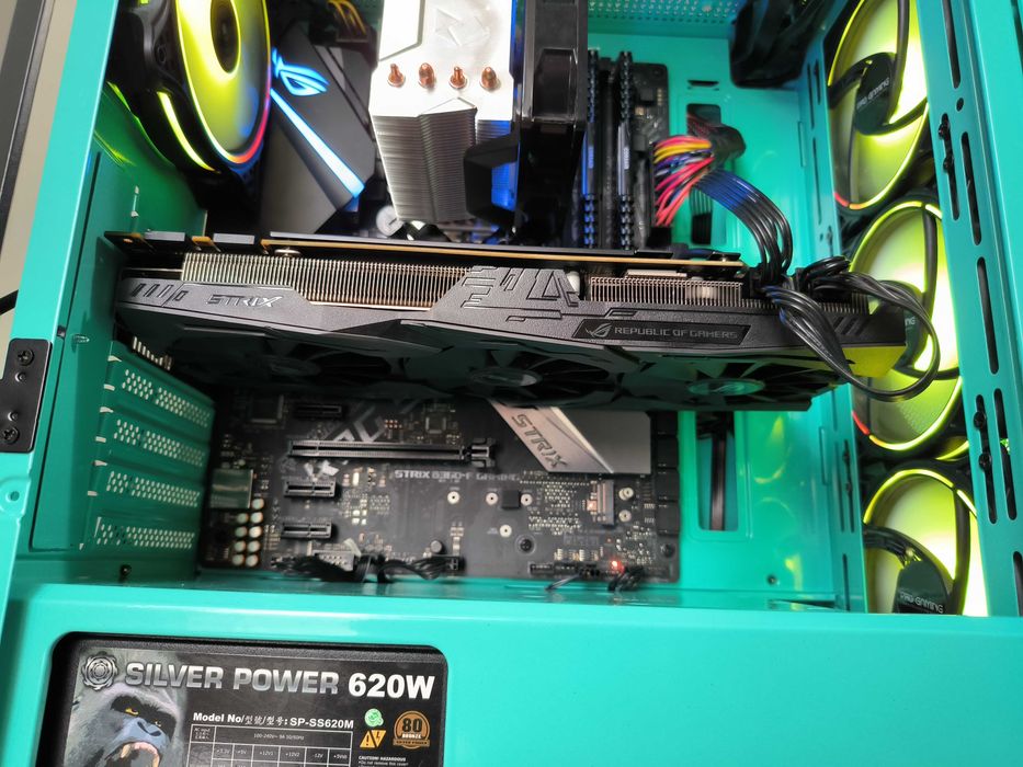 Unitate PC GAMING i7 9700 4.7Ghz/16GB DDR4/STRIX GTX1080 8GB GDDR5X/SSD NVMe 256/HDD 2TB