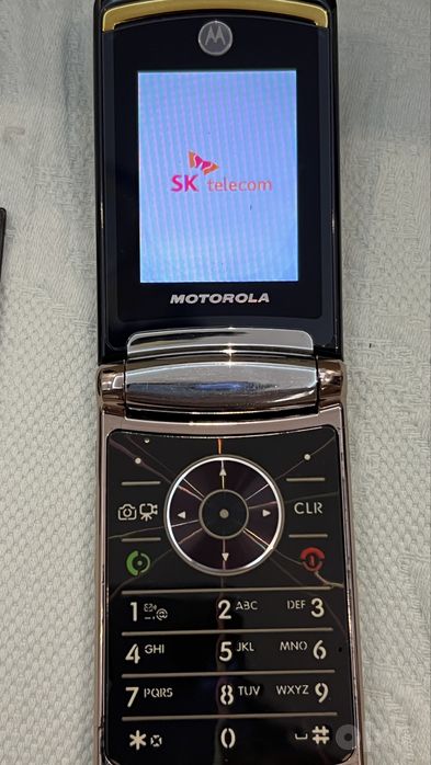 Motorola RAZR2 V9m, Perfectum CDMA