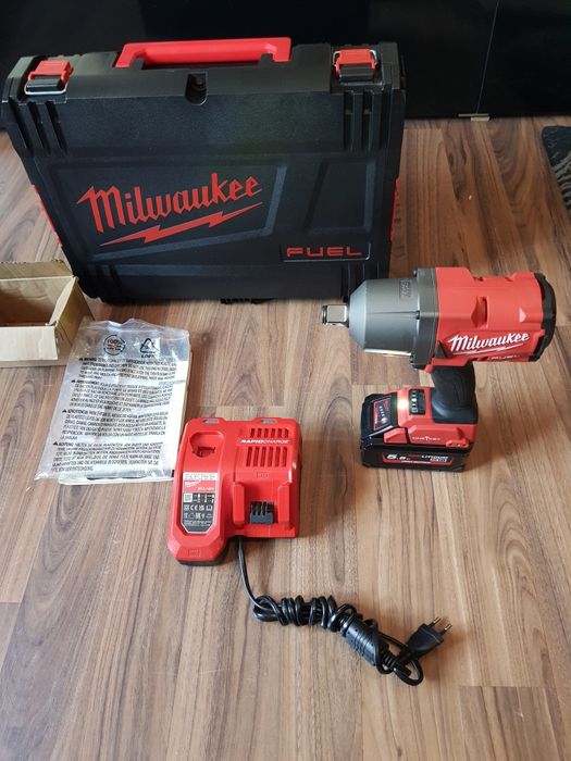Cheie de impact Milwaukee M18 onefhiwf34 NOUĂ