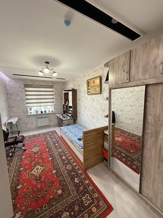 ( К59 ) Продается 4-комн квартира / рядом с военным городком