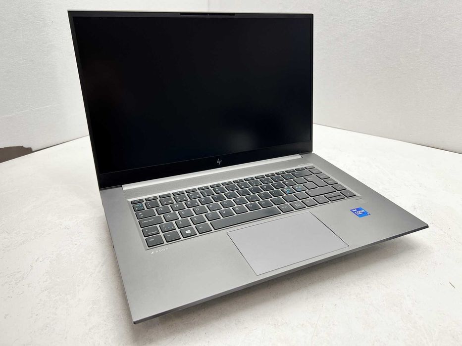 Реновиран лаптоп HP ZBook Studio G8 15.6 i7-11850H 32GB 1ΤB A2000 4GB