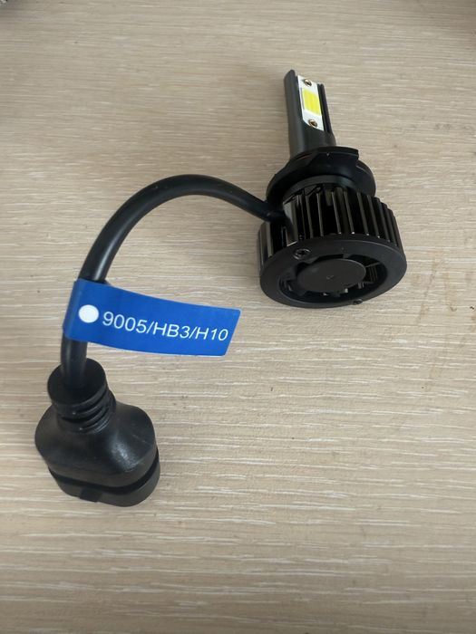 H11 9005 HB3 LED крушки нови