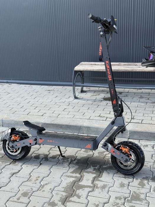 Vand kukirn g4 in stare impecabila