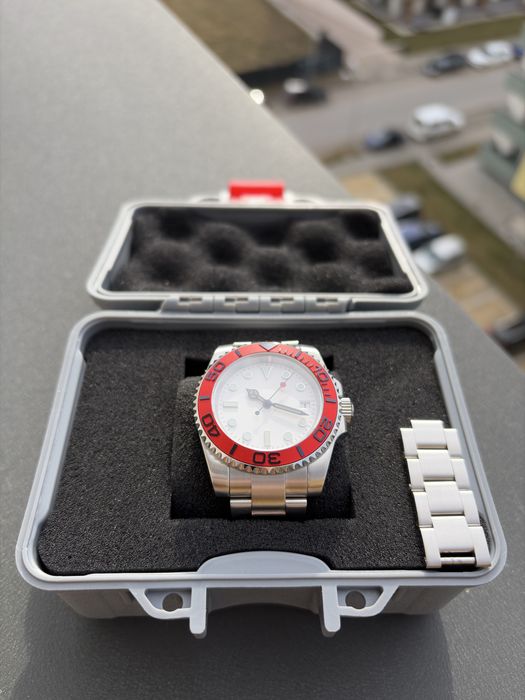 Seiko Mod “Red Berry”