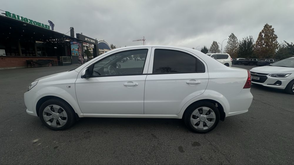 Nexia 3 euro sotiladi