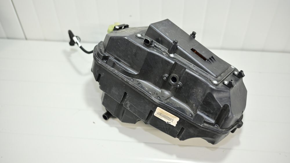 Ducati Monster 937 2021 2025 Carcasa filtru de aer completa cu rampa