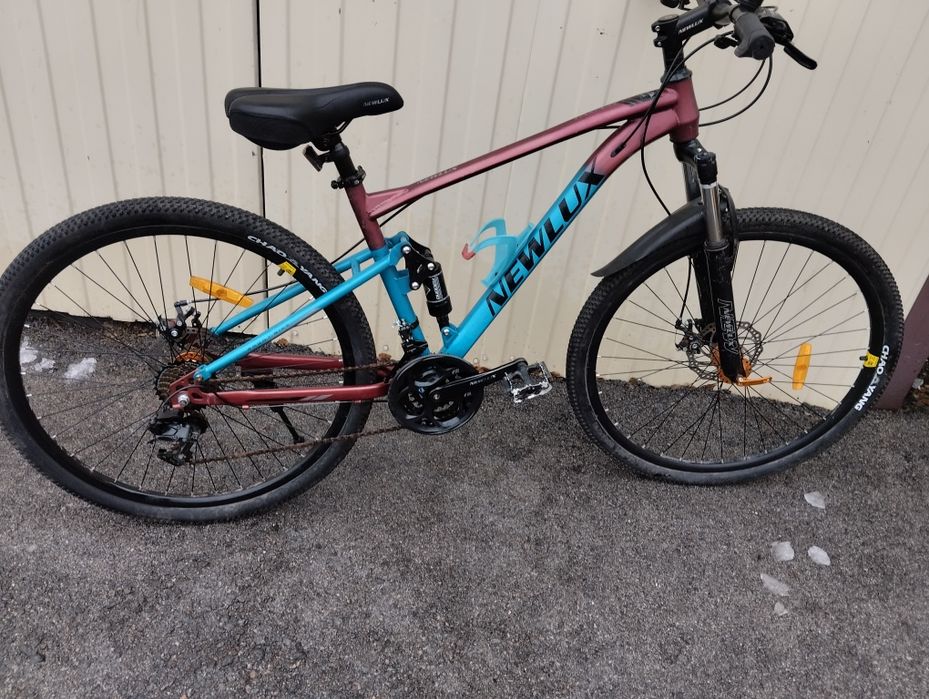 Велосипед невлюкс  двух подвес