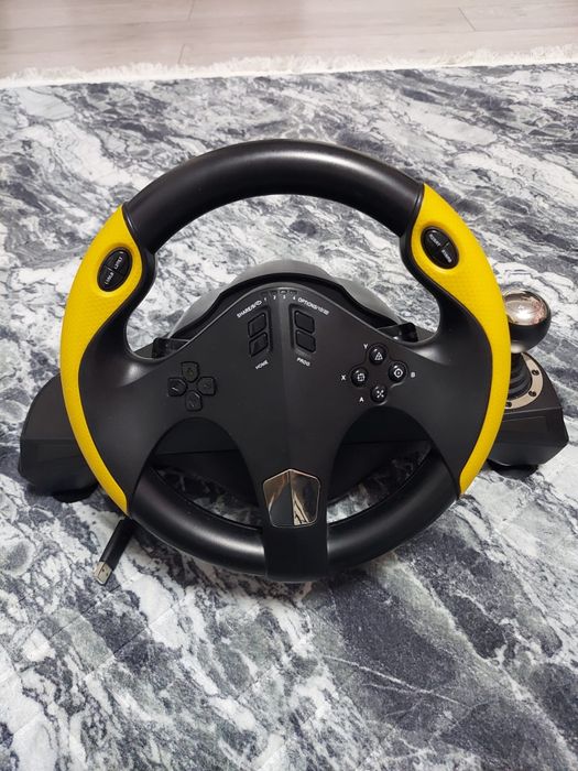 Vând volan gaming myria