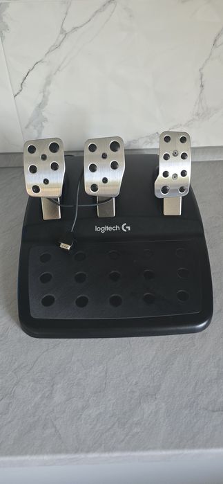 Volan Logitech G29