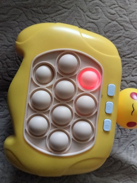 продам игрушку для детей поп ит-антистресс