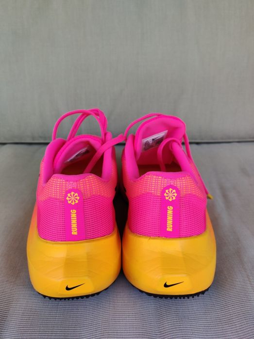 Nike Zoom Fly 5 mărimea 44 nou cu cutie