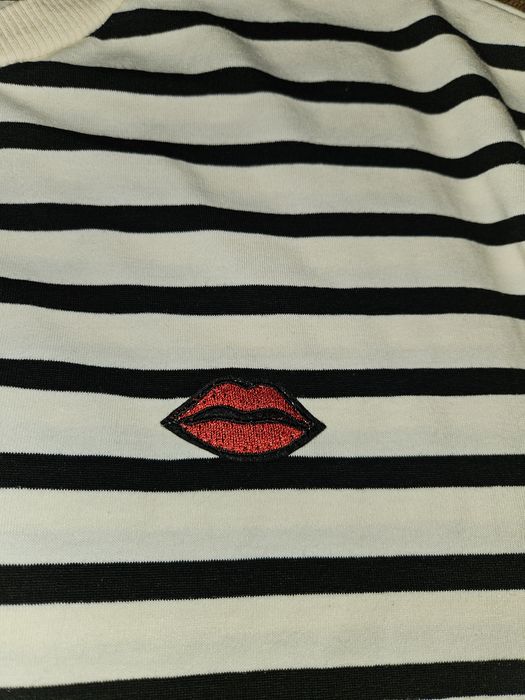 Vand tricou de dama fin in dungi M