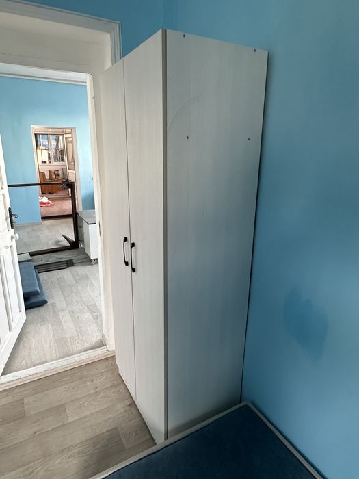 Шкаф шифоньер.