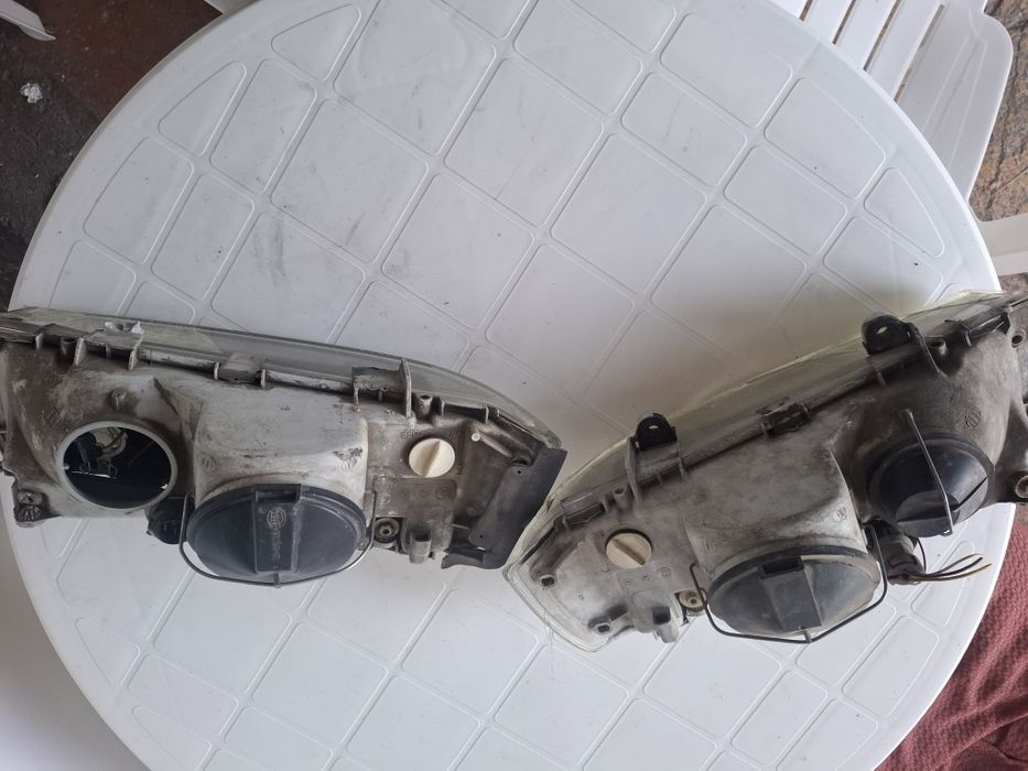 Продам моноблоки и бампера  передний и задний ауди 90 б3