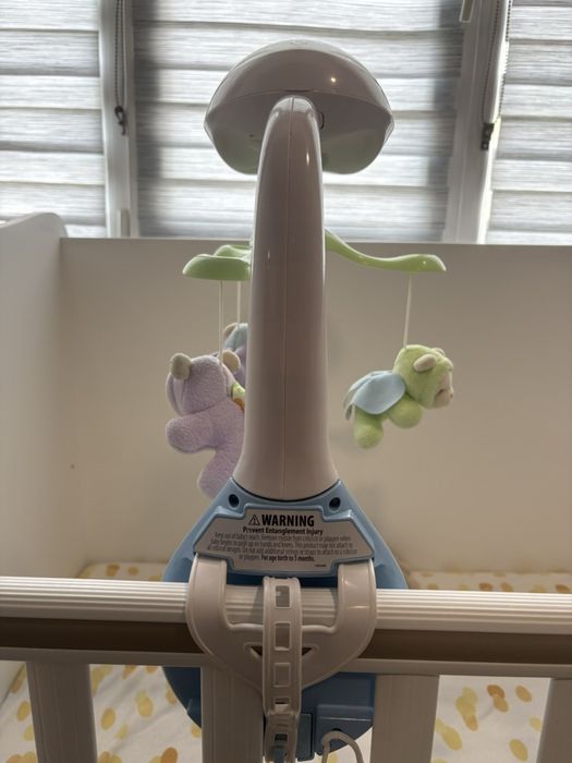 Музикална въртележка за кошара, легло и количка Fisher Price Мечета пеперуди 3в1