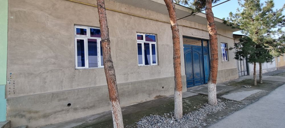 Ховли синчлик уй сотилади 4 сотих