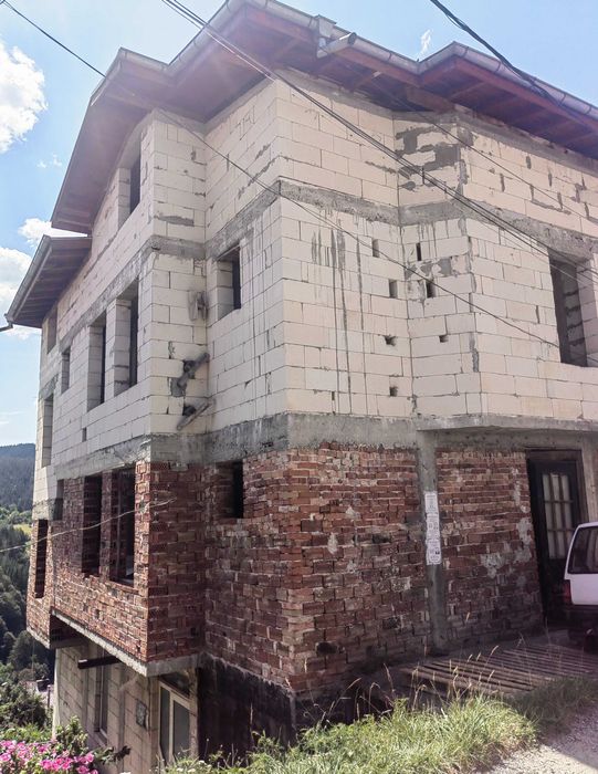 Продава се Къща в с. Момчиловци, Област Смолян - 558 кв.м за 223 €/кв.м - Снимка #4