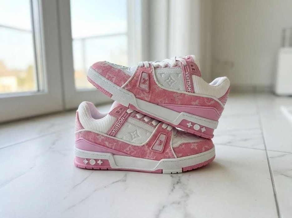 Adidasi LV Trainers Roz - Sneakersi Fete Premium - Full Box