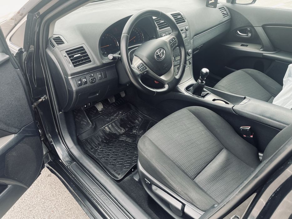 Toyota Avensis-1.8 benzin 147hp.