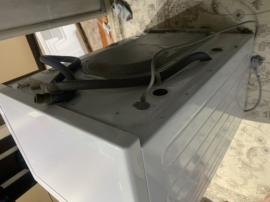 Продам стиральную машину