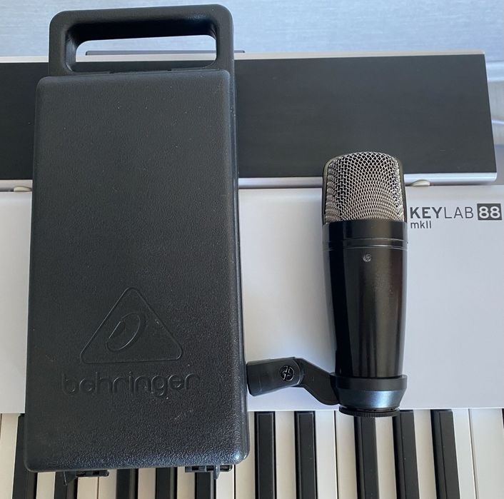 Peavey PV i 100, Behringer C-1