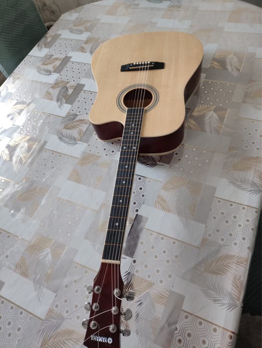 Гитара Акустичаская