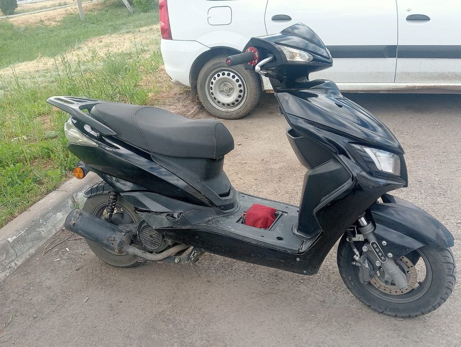 Срочно продам Скутер 125 куб