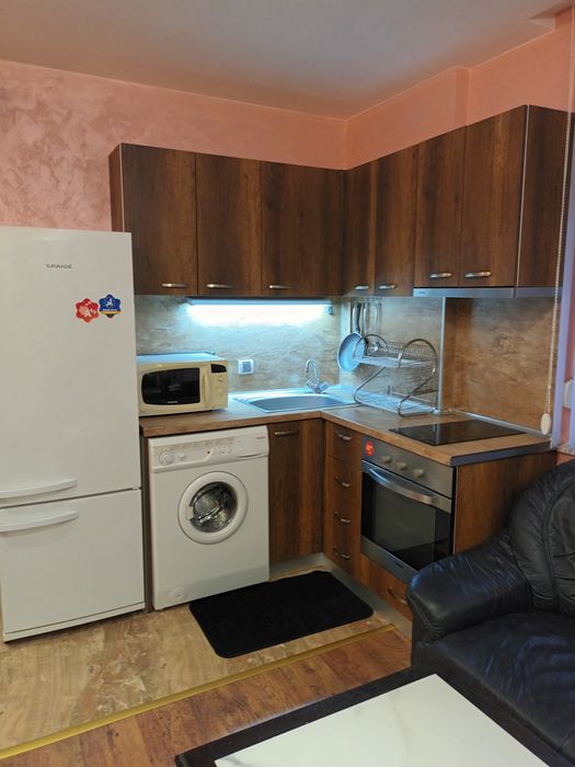 Дава се под наем Двустаен апартамент в Пловдив, Тракия - 48 кв.м за 459 € - Снимка #1