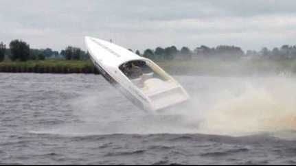 Wellcraft Scarab 18" - Cigarette Boat " ГРЪМ В РАЯ "