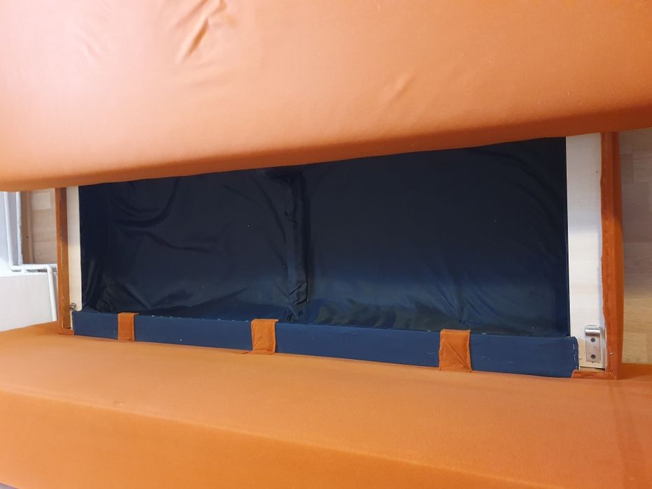 Canapea in stare foarte buna