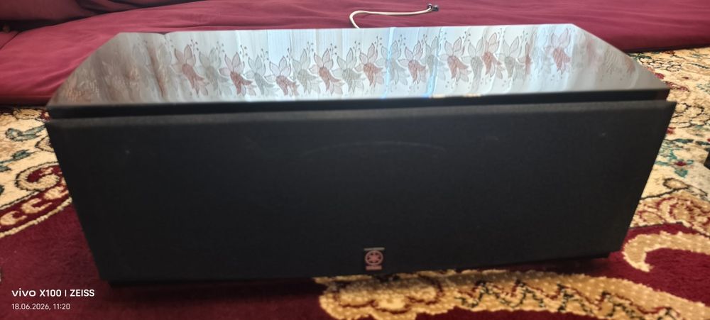 центральный канал yamaha ns 444