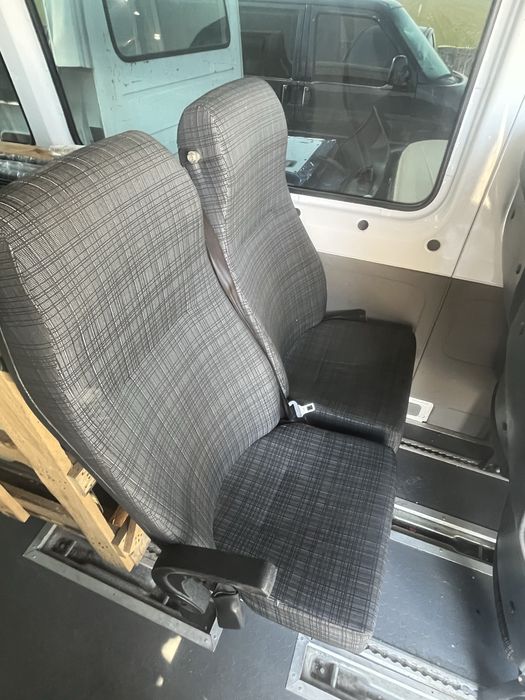 Седалки за бус Спринтер/Крафтер