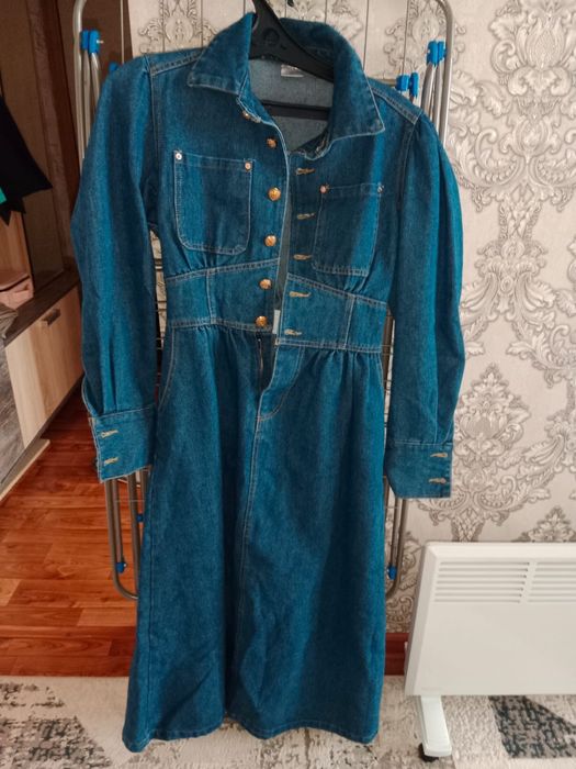 Платье, юбка в хорошем состоянии.