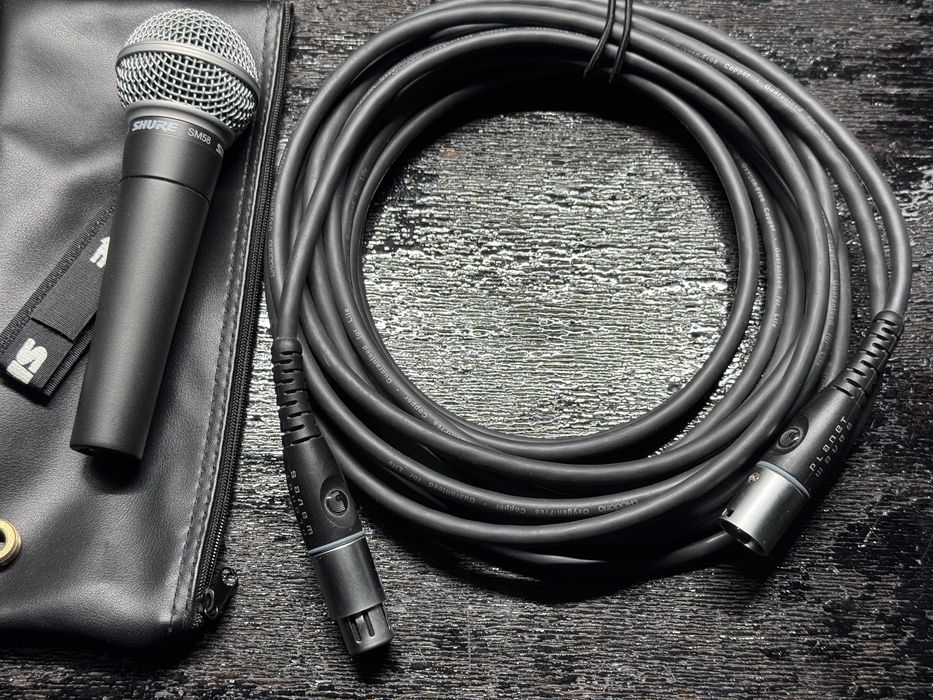 Focusrite Clarett+ 2Pre USB аудио интерфейс с Микрофон, кабел и стойка