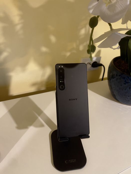 Sony Xperia 1 IV 256GB Premium Deblocat cu un mic punct negru
