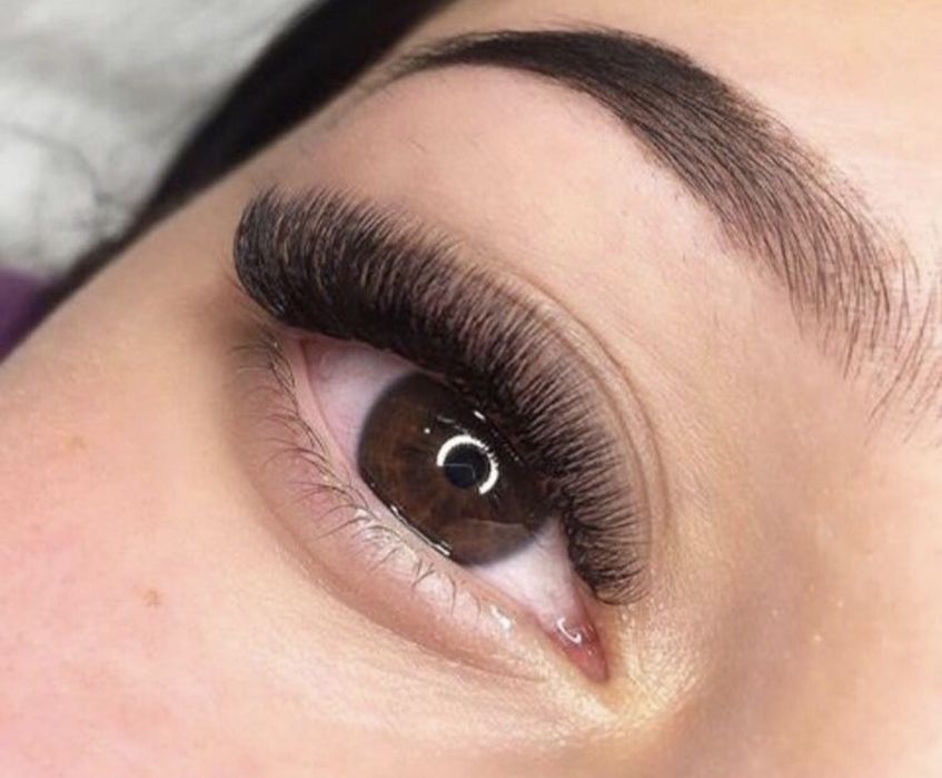 Акция наращивание ресниц - 6000