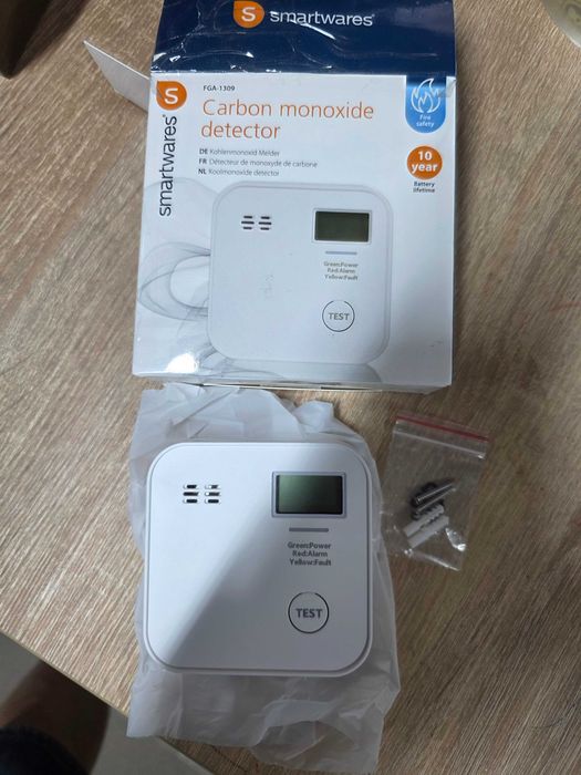 Detector de CO Smartwares - baterie 10 ani - afișaj și indicator LED - buton de testare - FGA-13091