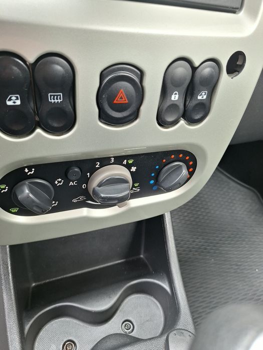 Дачия сандеро 1.2 16v 125 000 km