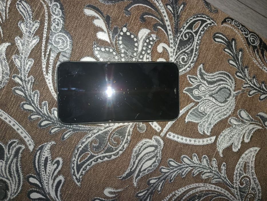 Iphone 11  в хорошем состоянии