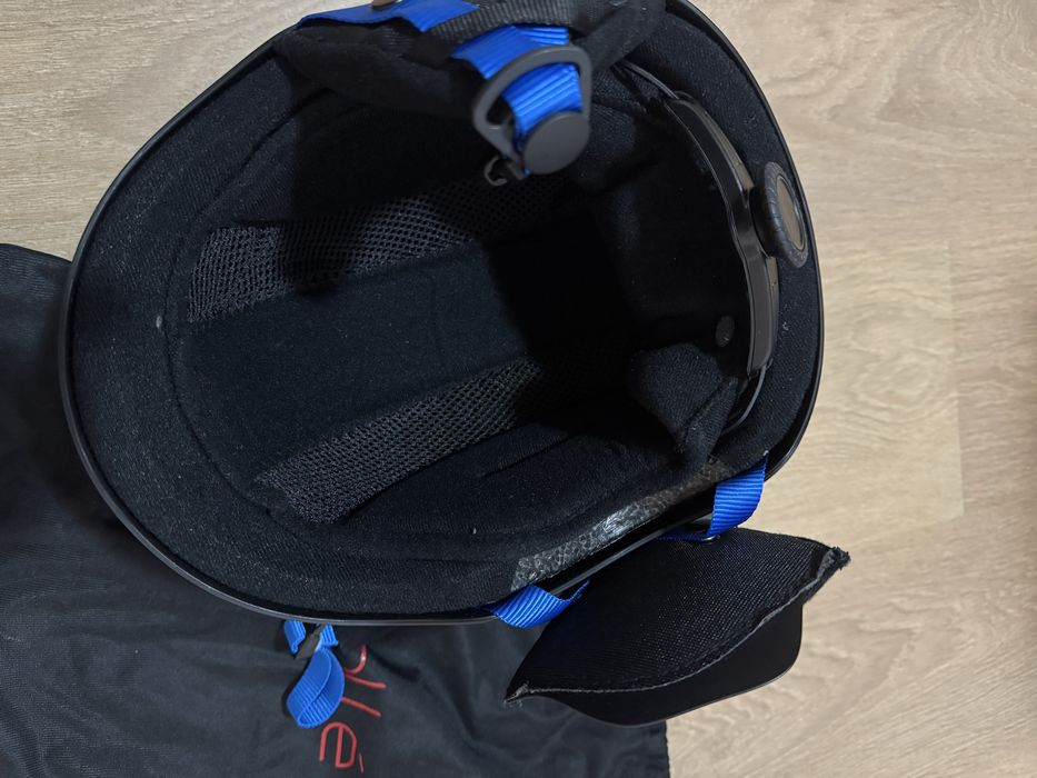 Детска каска Bollé