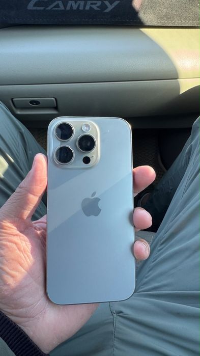 Продам Iphone 16 pro