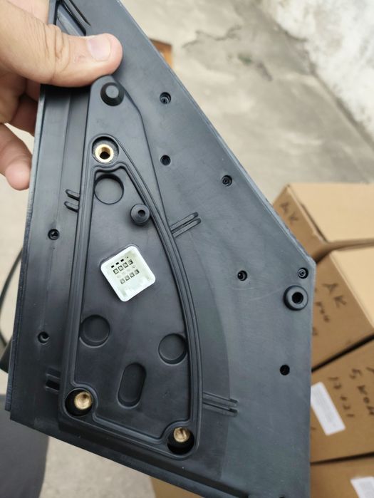 Акцент боковые зеркала