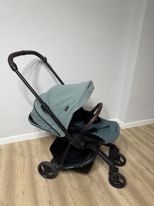 Продаём оригинальную коляску Easywalker Charley в мятном цвете