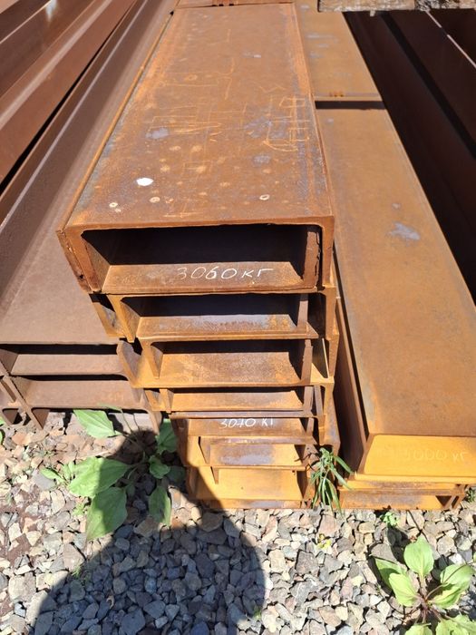 Балка двутавровая, уголок, швеллер.