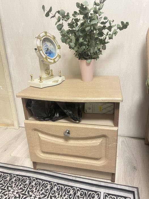 Продам спальный гарнитур