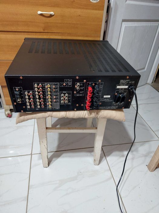 amplituner harman kardon avr85