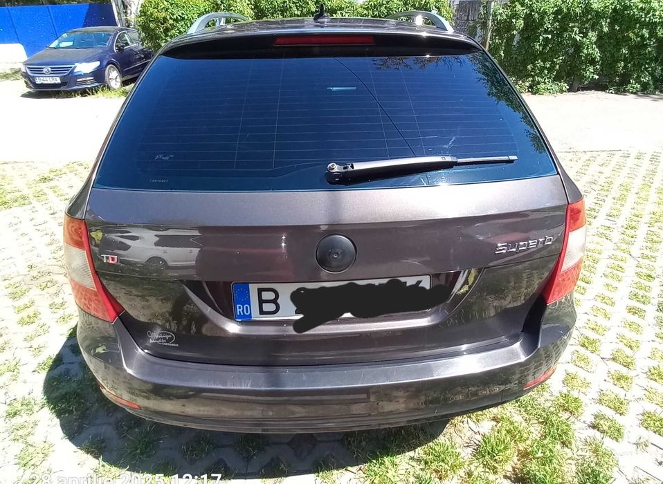 SKODA Superb 2011 — imagine 4