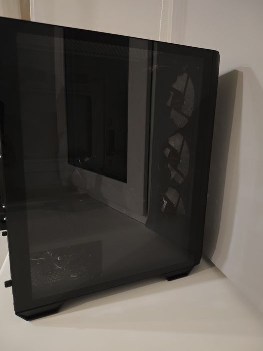 Продам корпус игровой MSI MAG FORGE M100R