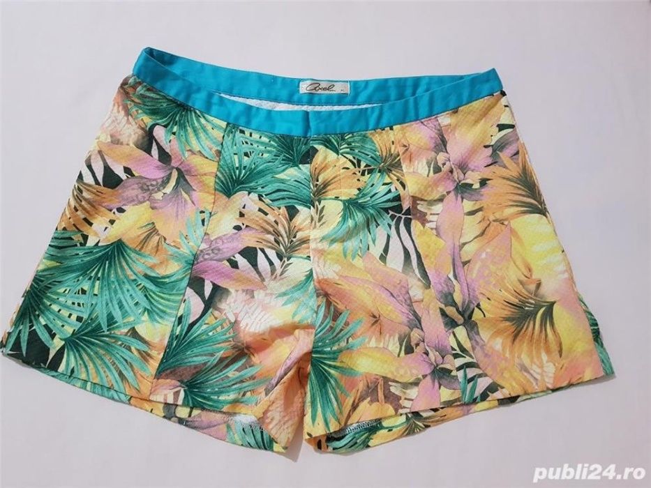 Pantaloni scurti Axel,3 modele,marimea xl dar merg L,ca noi,30 lei/per