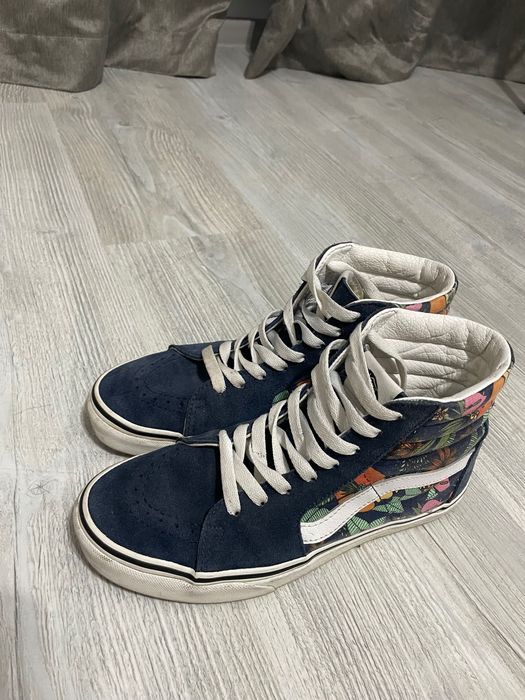 Converse teniși multicolor